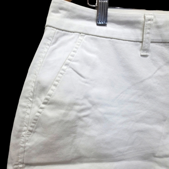 NWT Anne Klein Size 20 Cotton/Spandex Blend White Jean Chino Shorts with Pockets - Picture 2 of 7
